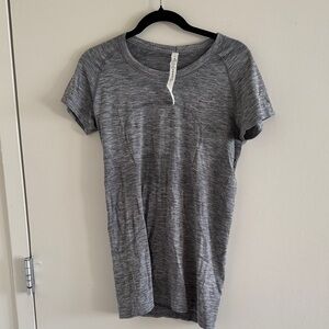 Lululemon Heathered Gray Knit Top